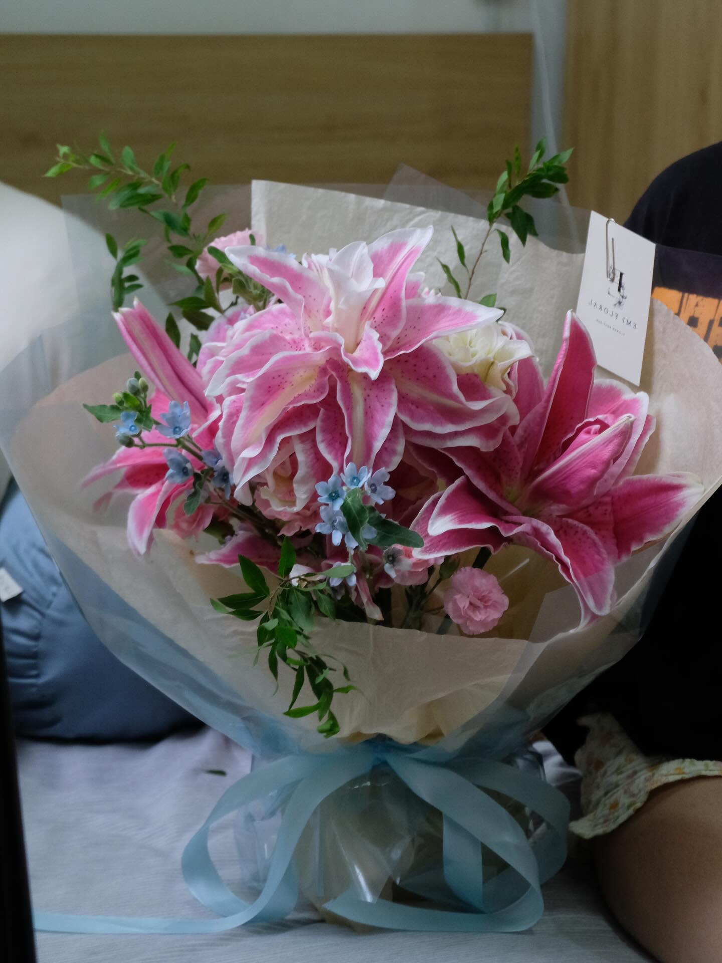 Bó hoa cưới hồng